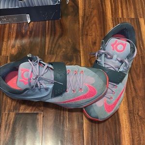 ‘Calm before the storm’ KD 7’s